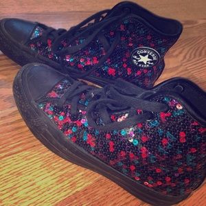 Girls converse LIKE NEW
